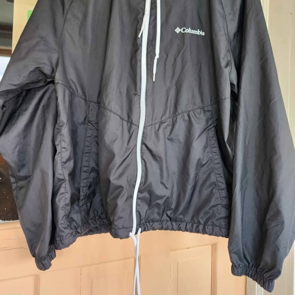 Columbia Black and White Windbreaker